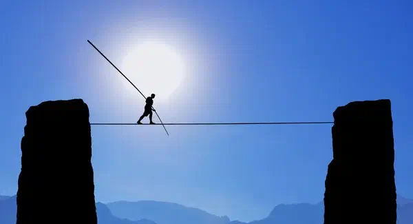 Work-life balance — это баланс между работой и личной жизнью: успех на работе без ущерба для здоровья, семьи, друзей и хобби.